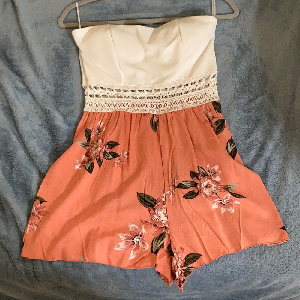 Streetwear Society strapless floral pink romper